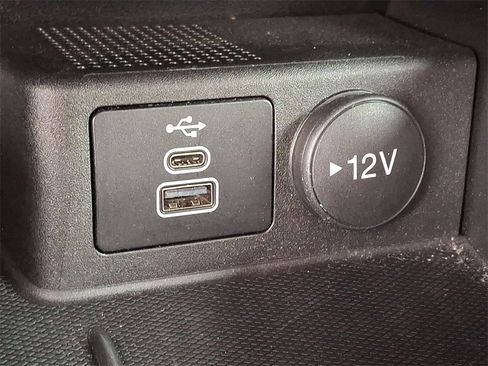 Used 2025 Ford Escape ST-Line image 24