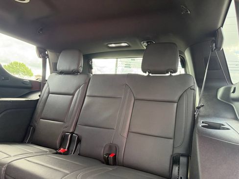 Used 2023 Chevrolet Tahoe LT w/ Luxury Package AWD/4WD image 21