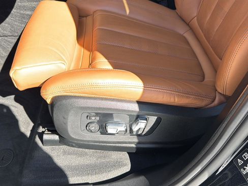 Used 2022 BMW X5 xDrive40i w/ M Sport Package image 27