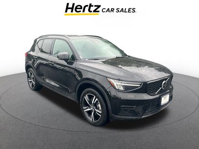 Used 2024 Volvo XC40 B5 Core