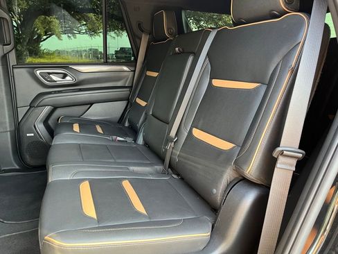 Used 2023 GMC Yukon AT4 AWD/4WD image 15