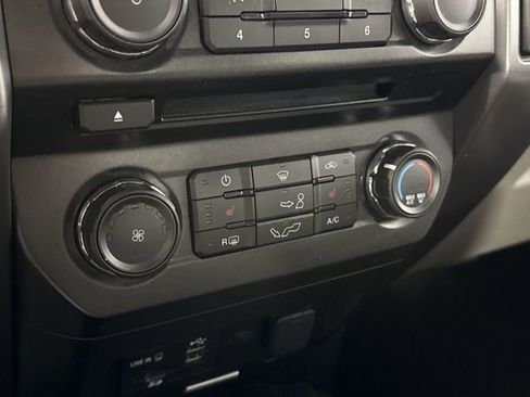 Used 2015 Ford F150 XLT w/ Equipment Group 302A Luxury image 12