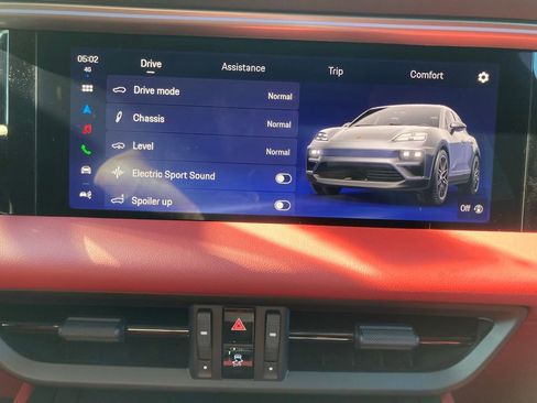 New 2025 Porsche Macan 4S Electric image 28