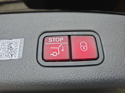 Certified 2026 Mercedes-Benz GLC 300 4MATIC image 16