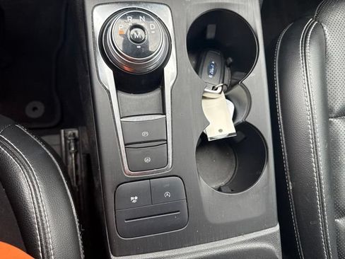 Used 2020 Ford Escape SEL AWD/4WD image 23