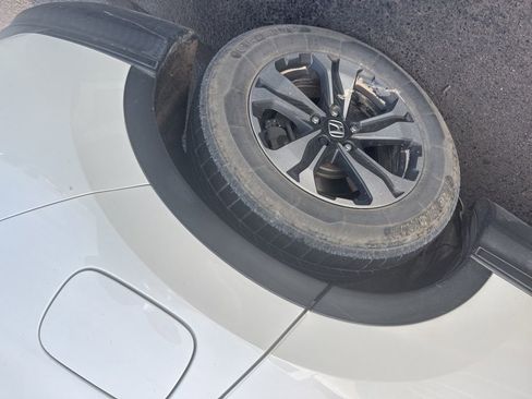 Used 2018 Honda CR-V LX image 6