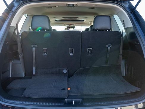 Used 2024 Kia Telluride S w/ S Sunroof Package image 8