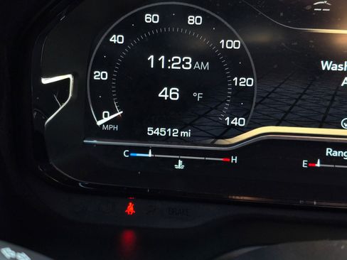 Used 2023 GMC Yukon Denali Ultimate image 32