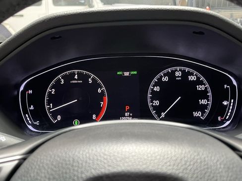 Used 2018 Honda Accord Sport image 14