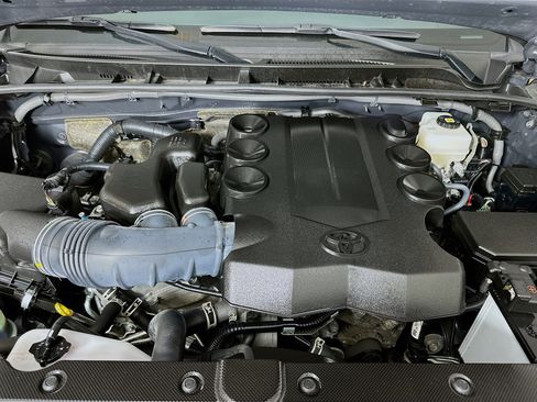 Used 2024 Toyota 4Runner SR5 image 32