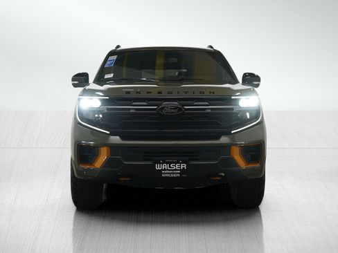 Used 2025 Ford Expedition Tremor image 9