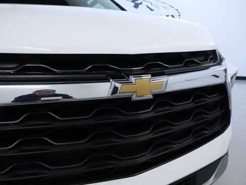 Used 2025 Chevrolet Blazer LT AWD/4WD image 9
