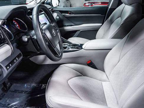 Certified 2020 Toyota Camry XSE w/ Navigation Package FWD image 19