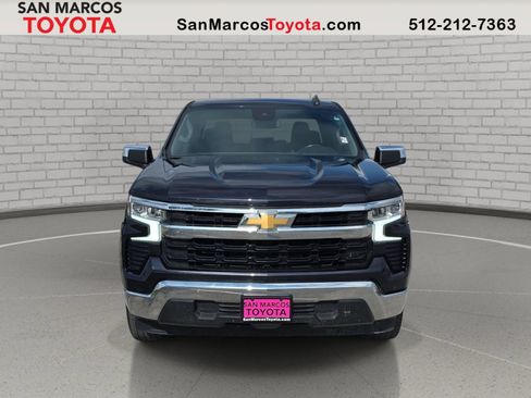 Used 2022 Chevrolet Silverado 1500 LT RWD image 2