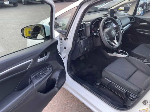 Used 2018 Honda Fit LX image 15