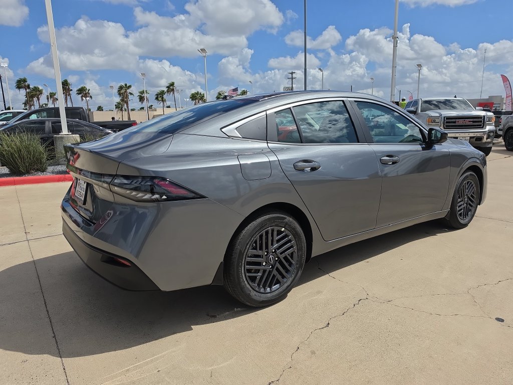 New 2027 Nissan Sentra SV FWD image 6
