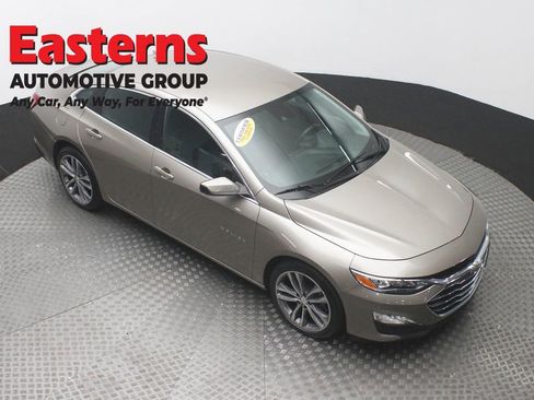 Used 2024 Chevrolet Malibu LT FWD image 3