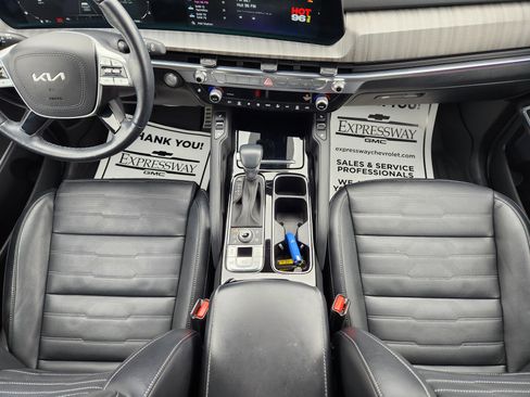 Used 2024 Kia Telluride SX Prestige image 18