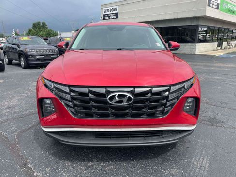 Used 2022 Hyundai Tucson SE w/ Cargo Package FWD image 2