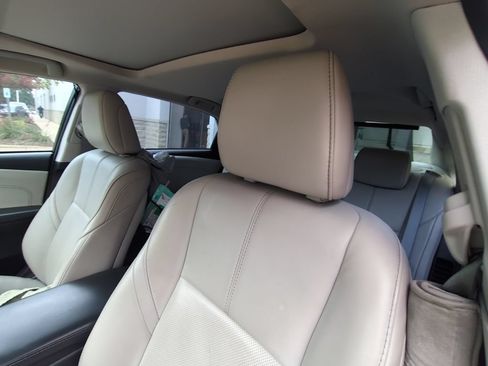 Used 2017 Toyota Avalon Limited w/ Carpet Mat Package FWD image 3