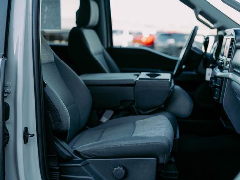 Used 2023 Ford F150 XLT w/ Trailer Tow Package image 18