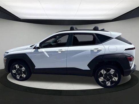 Certified 2025 Hyundai Kona SEL AWD/4WD image 9