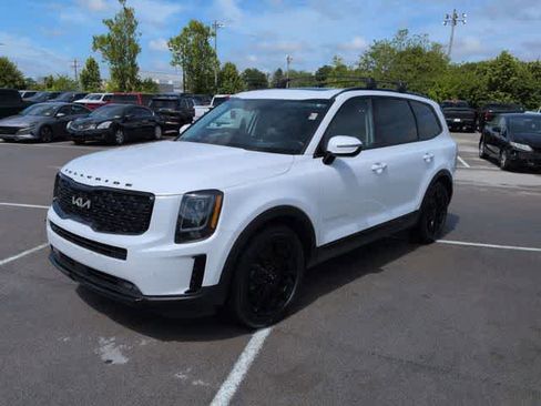 Used 2022 Kia Telluride SX w/ SX Prestige Package AWD/4WD image 4