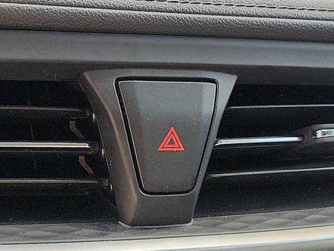 Used 2024 Buick Encore GX Sport Touring image 25