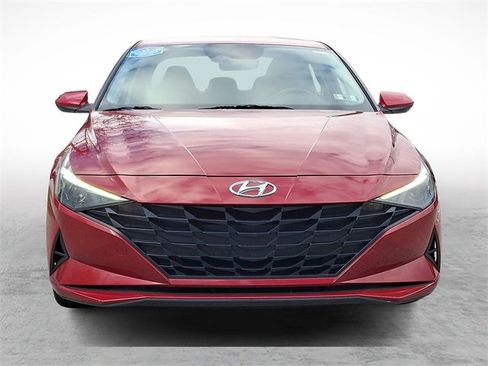 Used 2023 Hyundai Elantra SEL w/ Cargo Package image 2