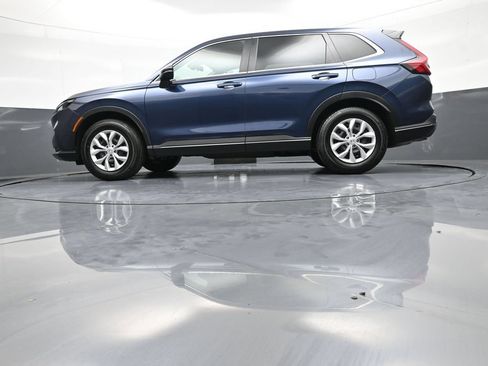 Certified 2025 Honda CR-V LX image 32