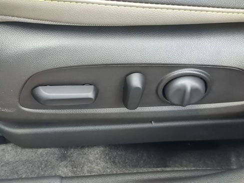 New 2026 Chevrolet Trax ACTIV w/ Sunroof Package image 24