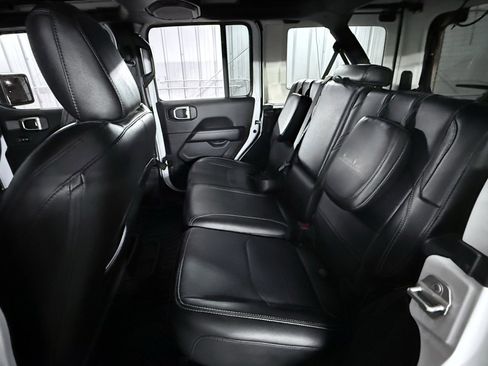 Used 2022 Jeep Wrangler Unlimited Sahara w/ Cold Weather Group image 23