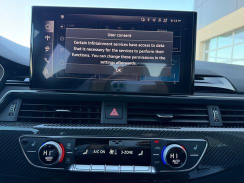 Used 2025 Audi A5 2.0T Premium Plus image 11