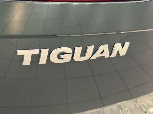 Used 2019 Volkswagen Tiguan S FWD image 30