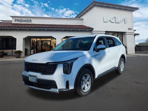 New 2026 Kia Sorento S image 4