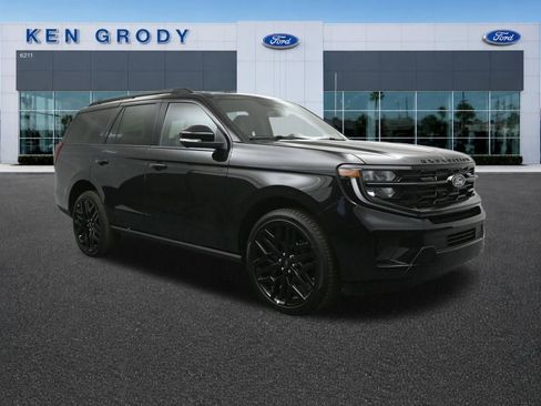 New 2026 Ford Expedition Platinum AWD/4WD image 1