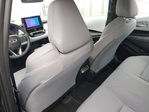 Used 2024 Toyota Corolla SE image 14