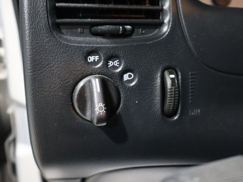 Used 2003 Ford Ranger XLT image 27