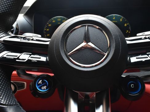 Used 2022 Mercedes-Benz AMG GT 43 image 24