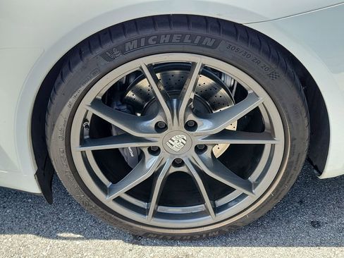 Certified 2018 Porsche 911 Carrera image 11