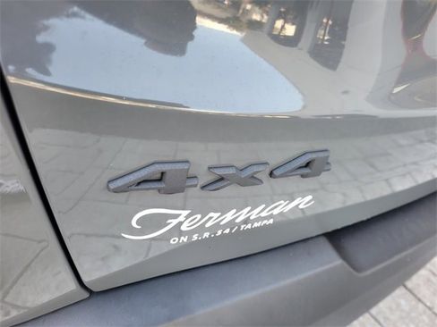 Used 2022 Jeep Renegade Trailhawk image 12