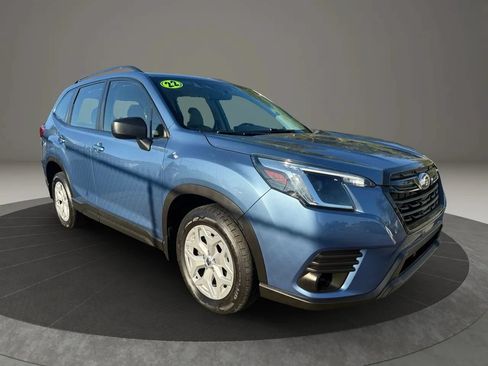 Used 2022 Subaru Forester AWD/4WD image 3