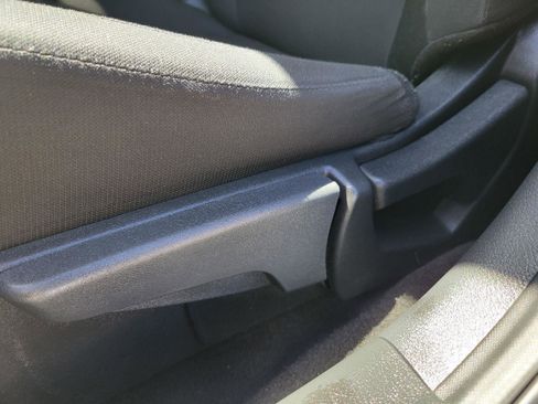 Used 2025 Nissan Sentra S FWD image 8