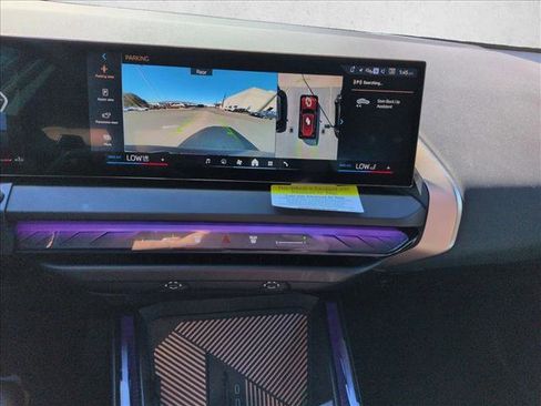 Used 2025 BMW X3 xDrive30i w/ Premium Package image 14