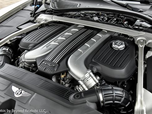 Used 2020 Bentley Continental GT image 18