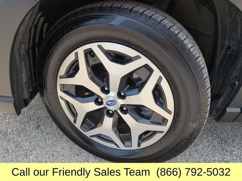 Used 2023 Subaru Forester Premium image 26