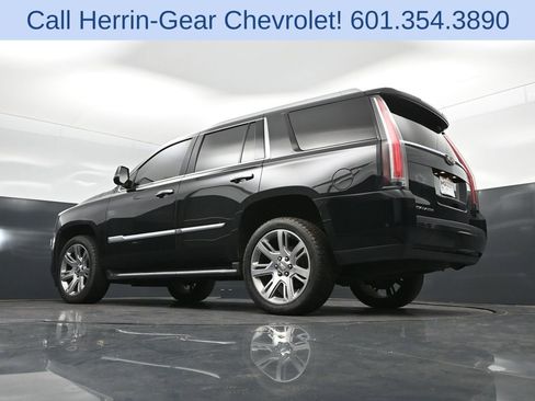 Used 2019 Cadillac Escalade Premium Luxury AWD/4WD image 41