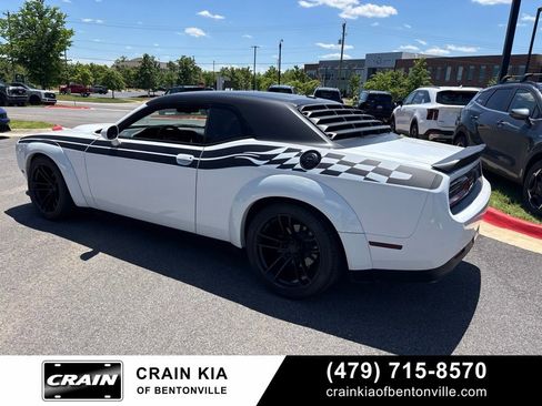 Used 2020 Dodge Challenger R/T RWD image 5