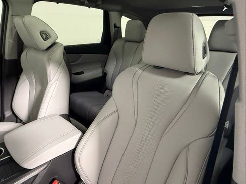 Used 2025 Acura MDX w/ Technology Package image 33