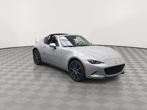 New 2026 MAZDA MX-5 Miata RF Grand Touring RWD image 28
